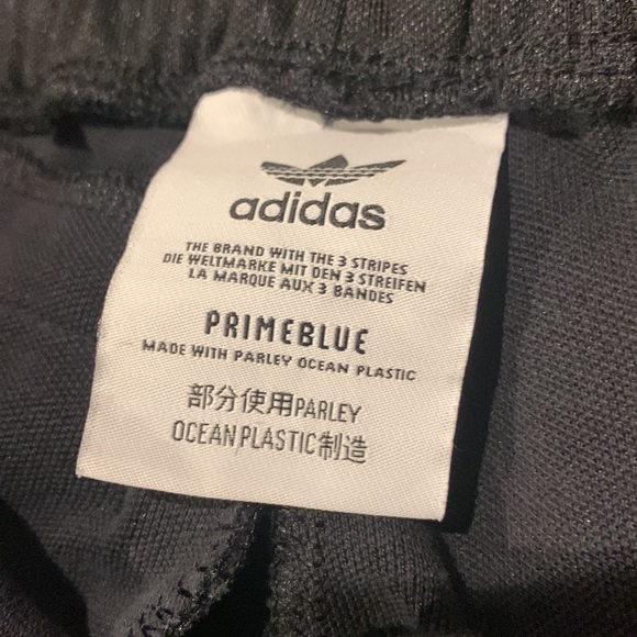 Adidas pants - Picture 4 of 4